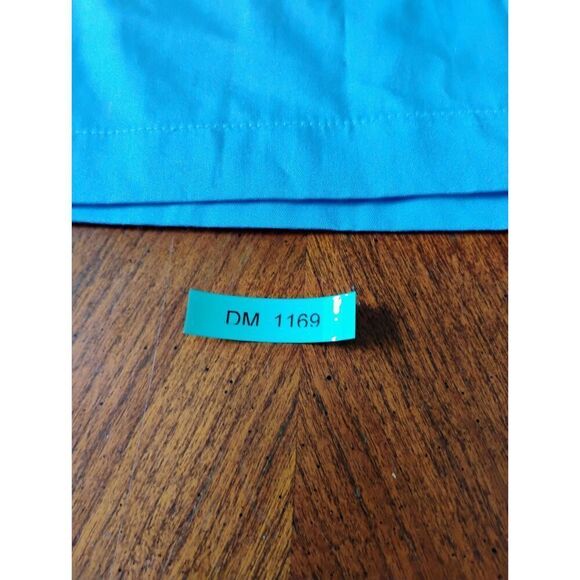 NWT Uniforms - Featherhead - Size: Medium    (1169) - Picture 5 of 5